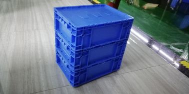Hinged Lids Plastic Storage Tote Boxes Blue Color Stacking Turnovers