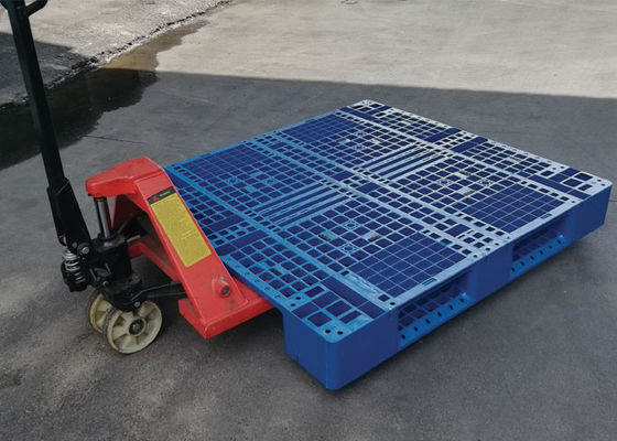 2000kg  Heavy Duty Plastic Pallets 8pcs Steel Reinforcing Inside