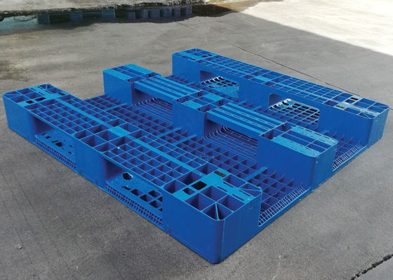2000kg  Heavy Duty Plastic Pallets 8pcs Steel Reinforcing Inside